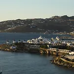Bonzoe & Villa Mykonos Town