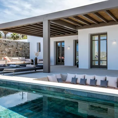 Bonzoe & Mykonos Town
