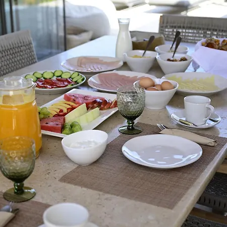 Bonzoe Suites&villas