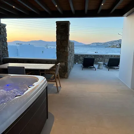 Bonzoe & Villa Mykonos Town