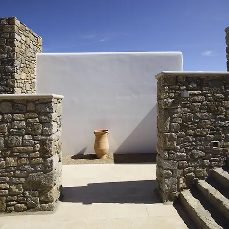 Bonzoe Suites&villas *