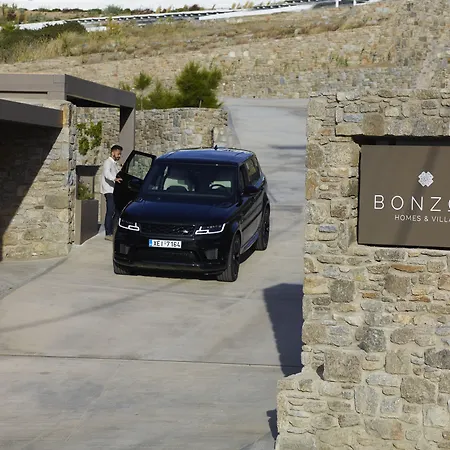 Bonzoe & Villa *