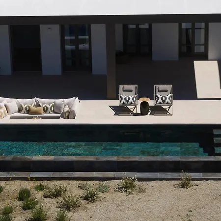 Villa Bonzoe Suites&villas *