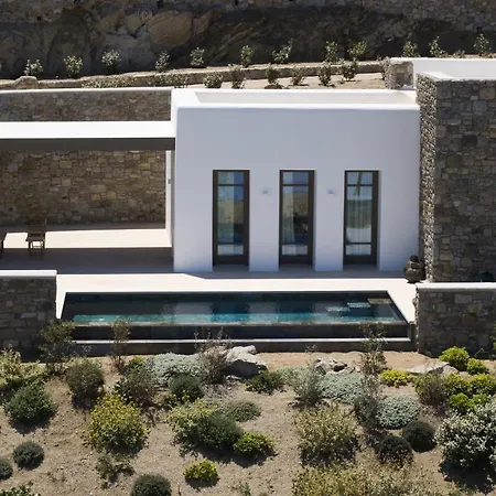 Villa Bonzoe Suites&villas *